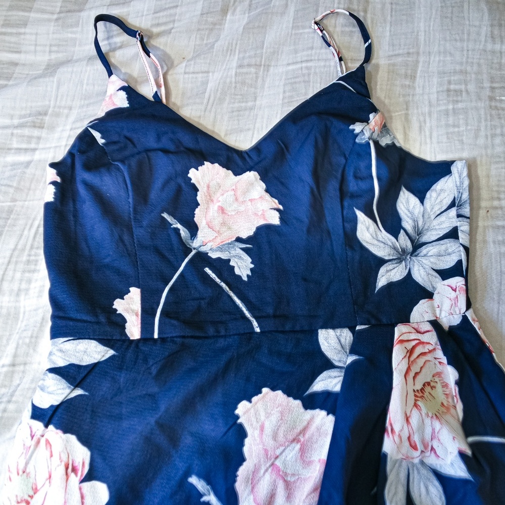Floral Midi-Dress / Wrap-Around Style - Picture 8 of 8